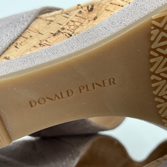 Donald Pliner Myrtle60 Mushroom Distressed Metallic Cork Wedge Sandals 8M NEW - Picture 8 of 9